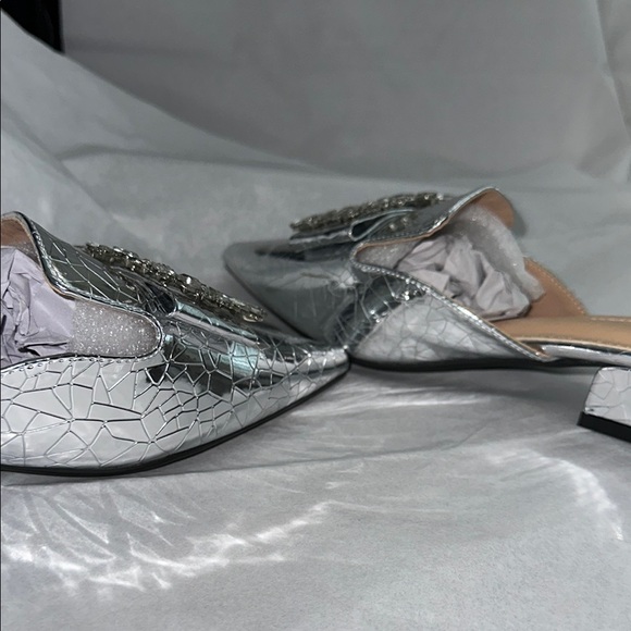 Elegant Silver Embellished Women's Mules - Picture 5 of 7